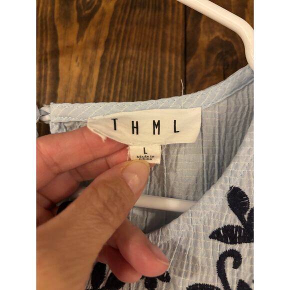 THML Boutique Embroidered Puff Sleeve Blouse Large - Picture 6 of 8